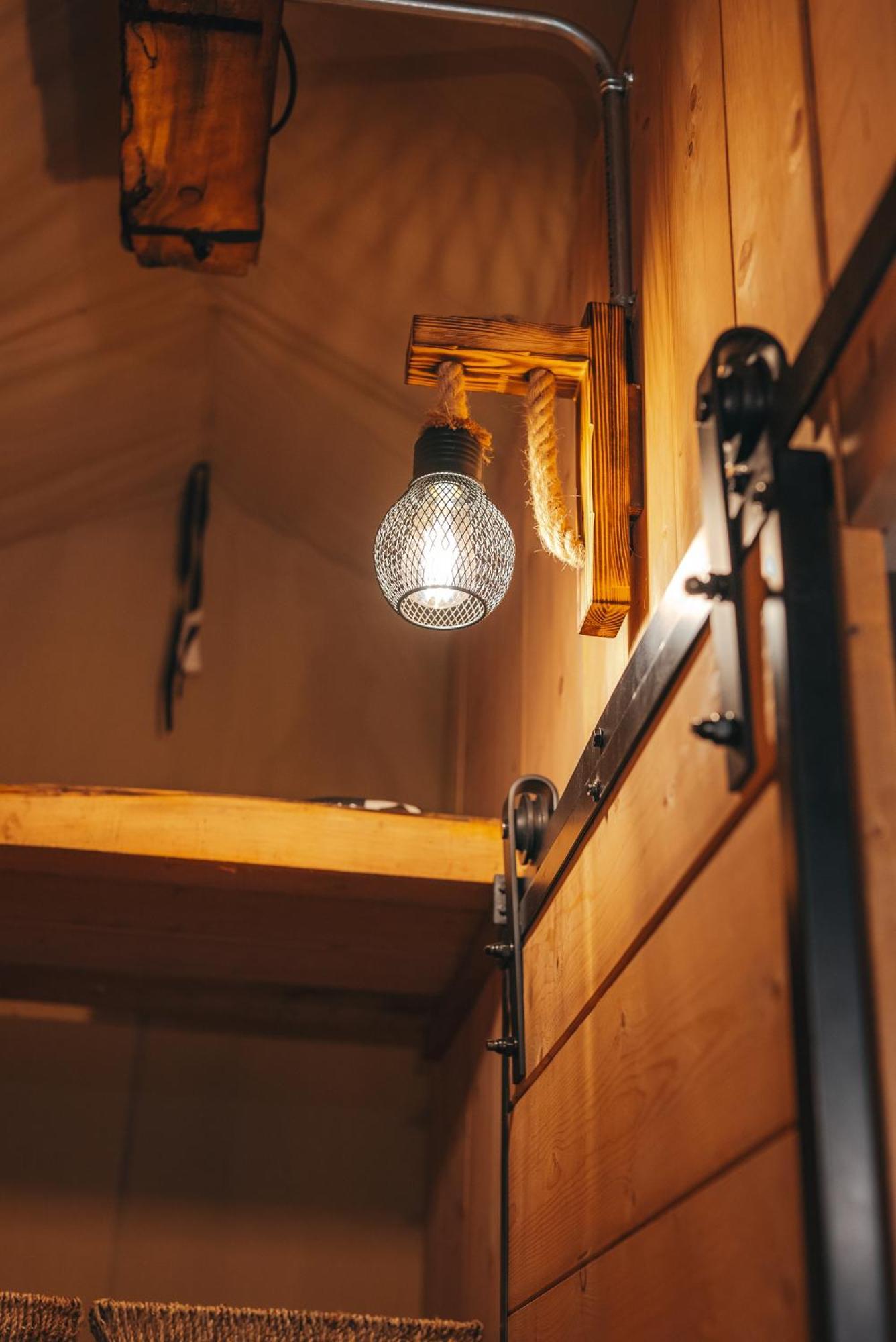 Cosy Forest Lodge Penrhos  Extérieur photo