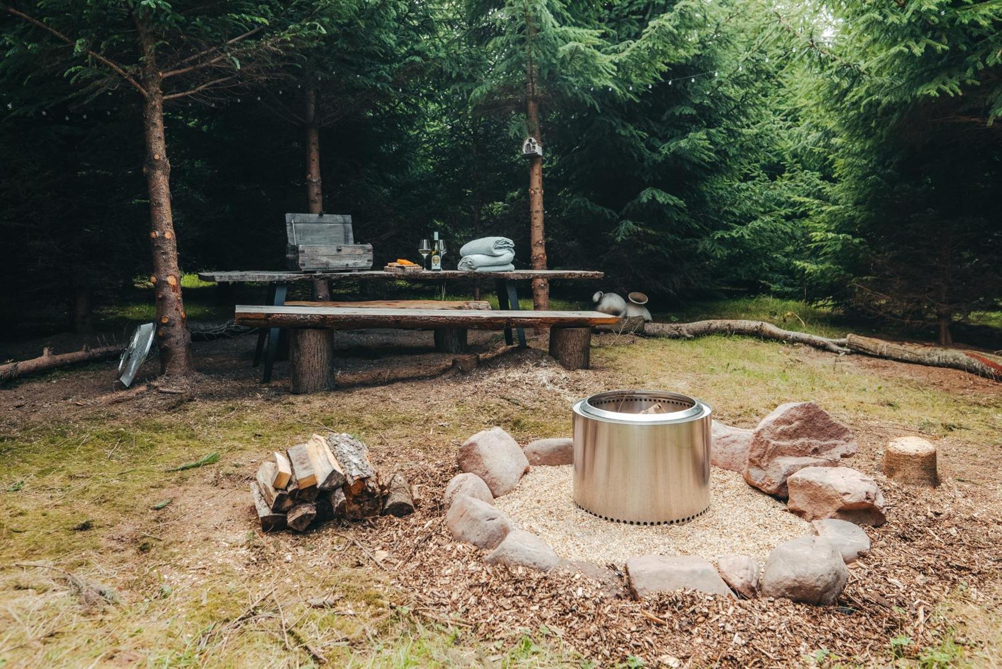 Cosy Forest Lodge Penrhos  Extérieur photo