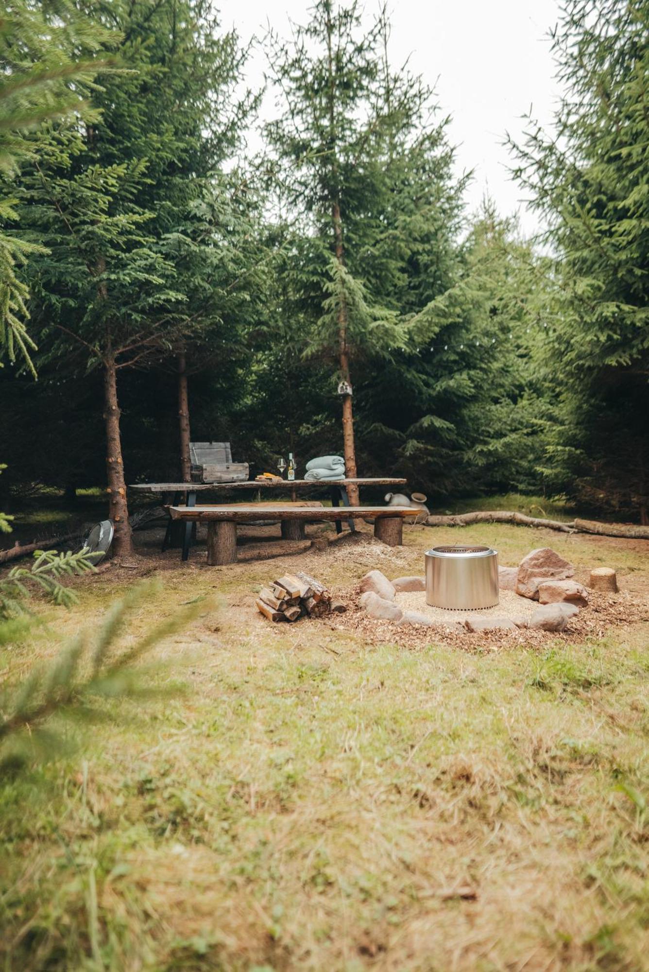 Cosy Forest Lodge Penrhos  Extérieur photo