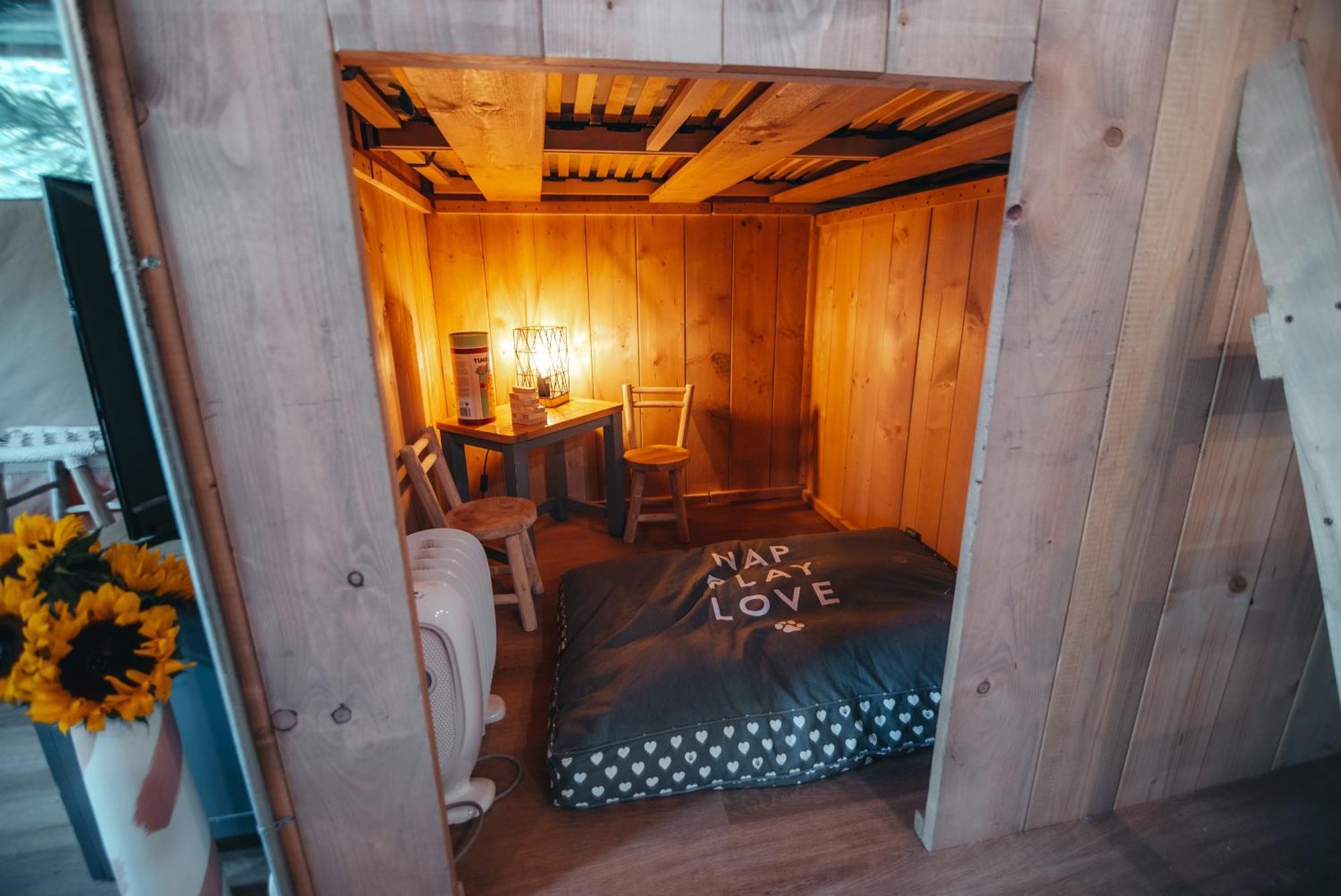 Cosy Forest Lodge Penrhos  Extérieur photo