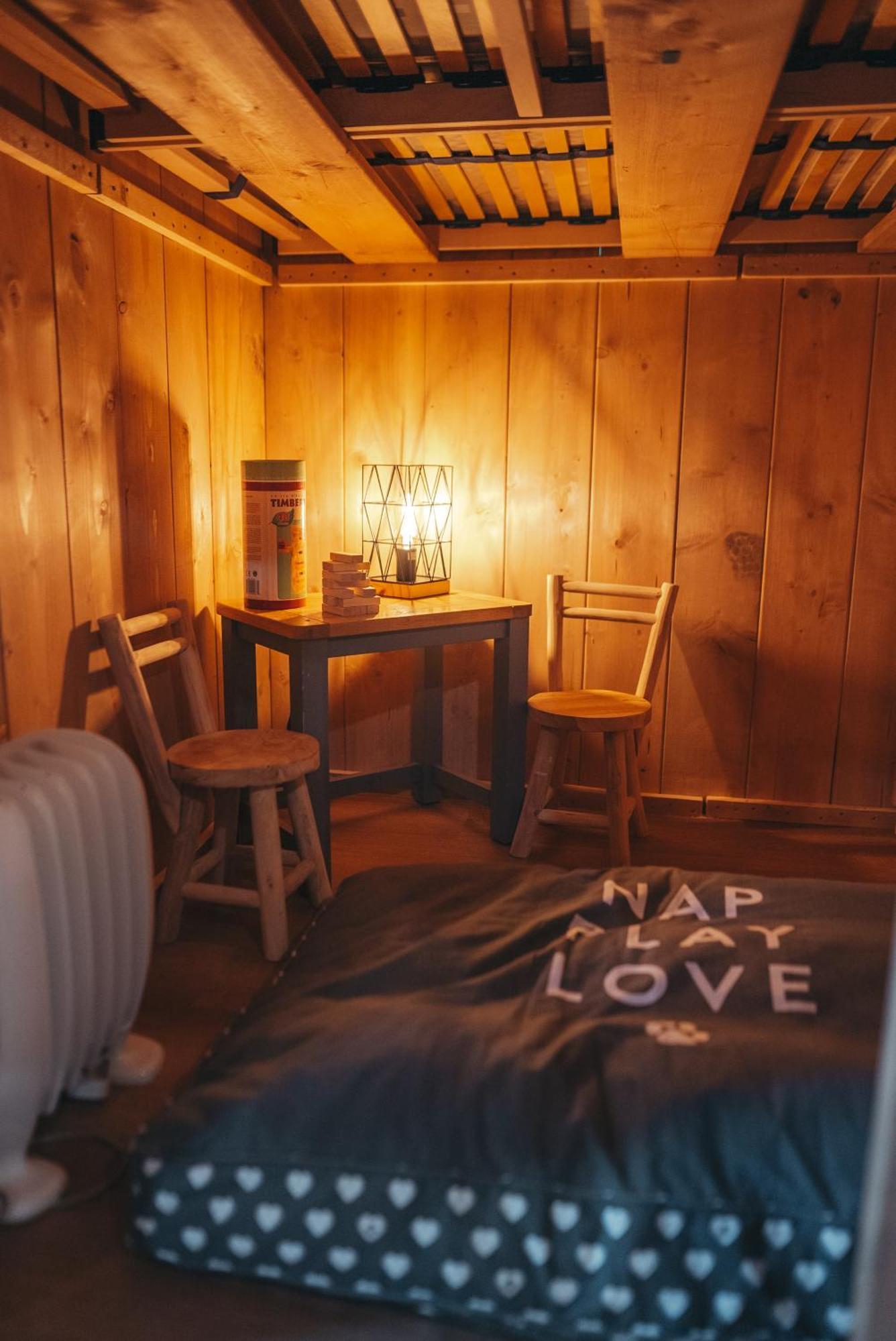 Cosy Forest Lodge Penrhos  Extérieur photo